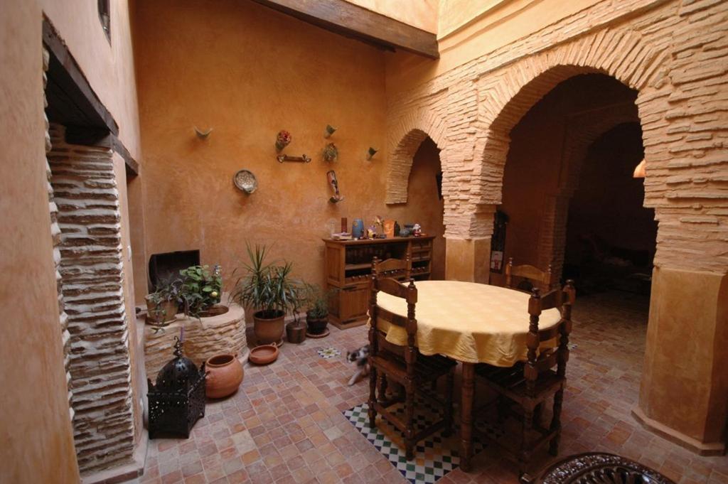 Riad Felloussia Мекнес Экстерьер фото