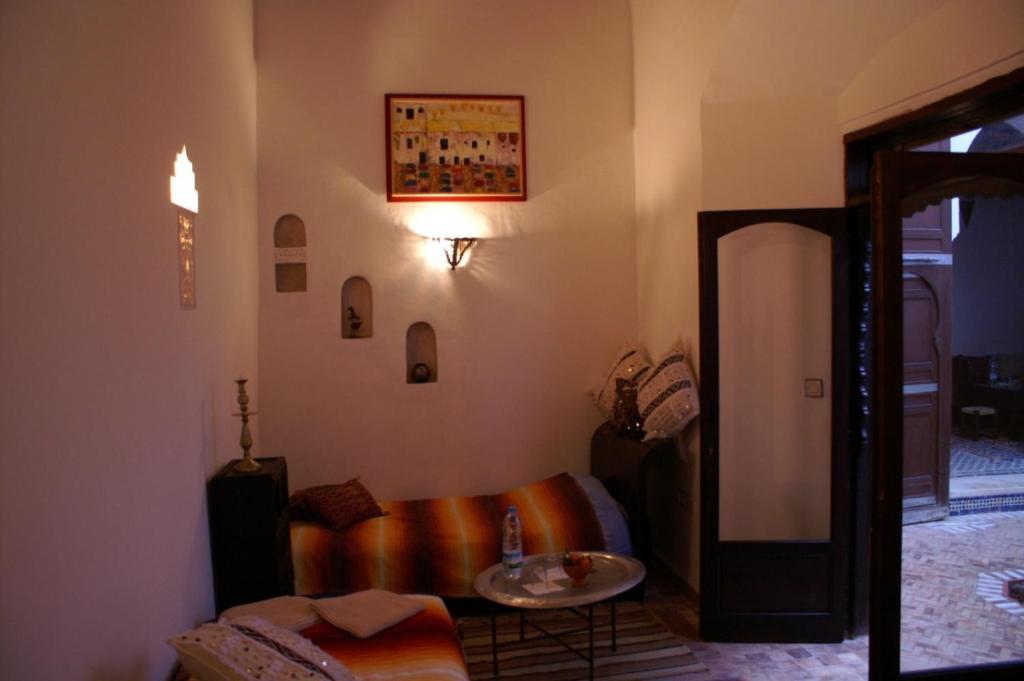 Riad Felloussia Мекнес Номер фото