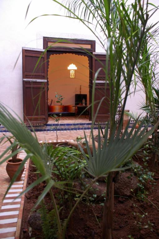 Riad Felloussia Мекнес Номер фото