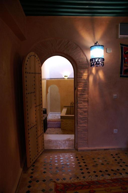 Riad Felloussia Мекнес Номер фото