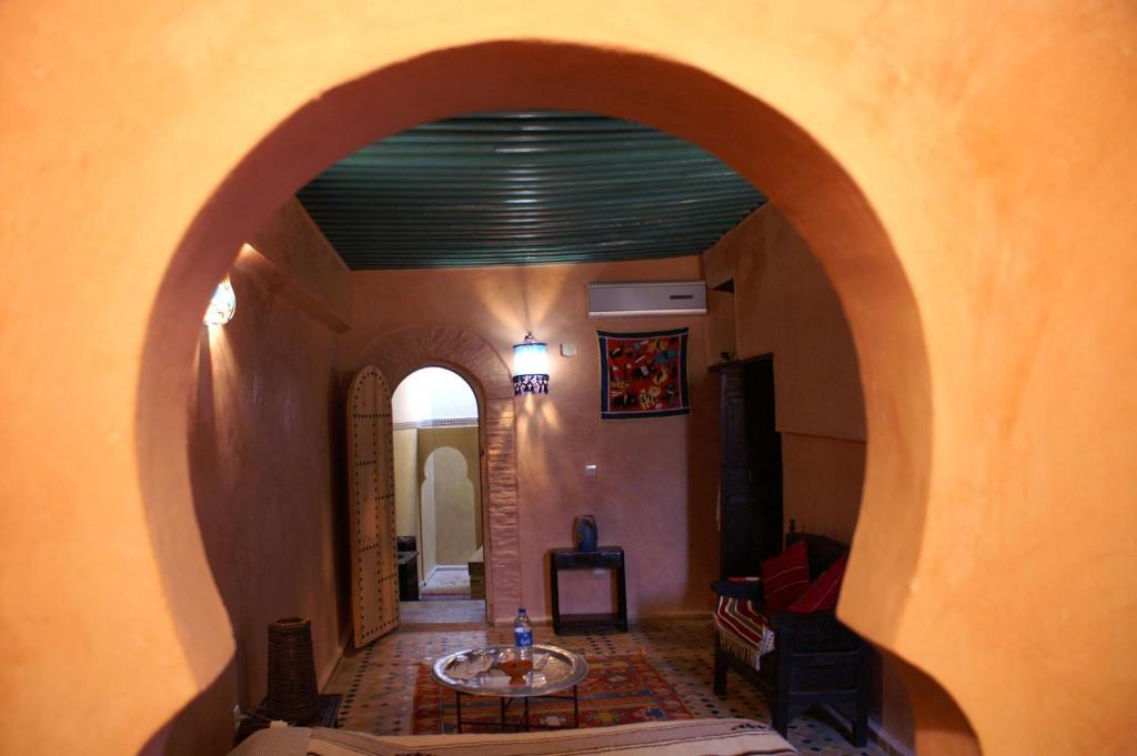 Riad Felloussia Мекнес Номер фото
